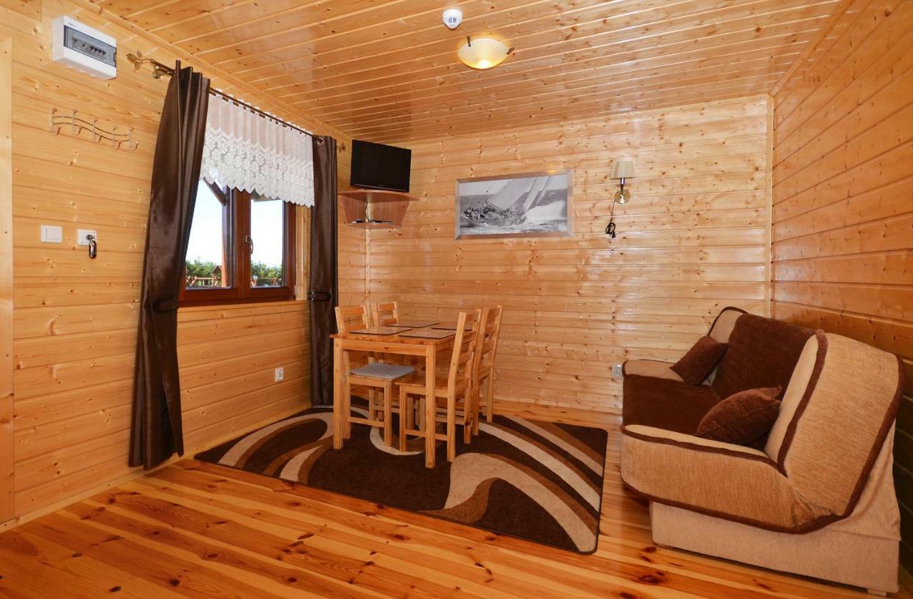 Domki Alicja Ujście-Darłowskie Exteriör bild